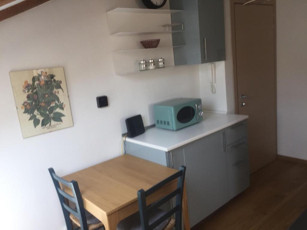 Ferienwohnung Alla Scaletta B Triest Exterior foto