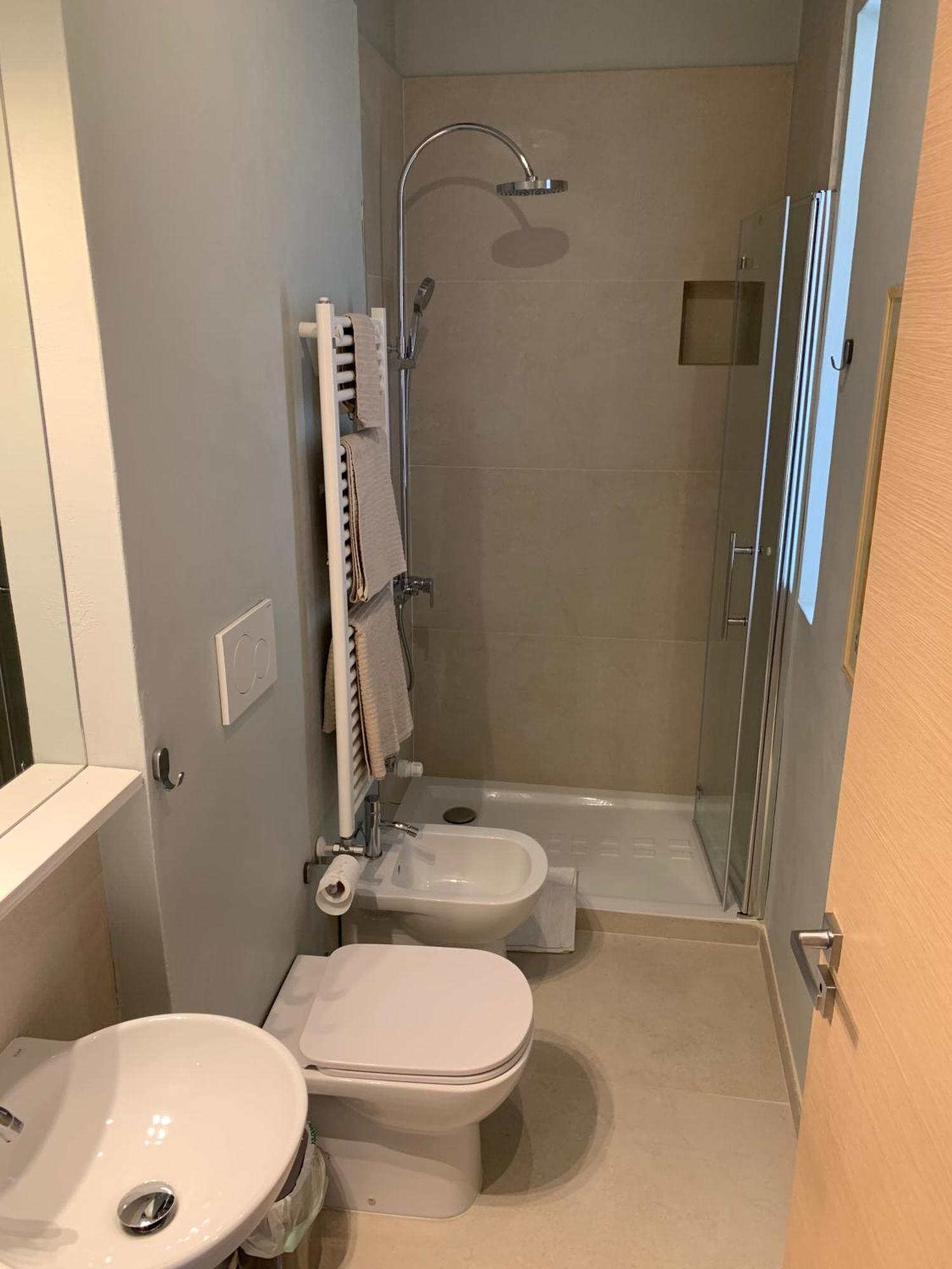 Ferienwohnung Alla Scaletta B Triest Exterior foto